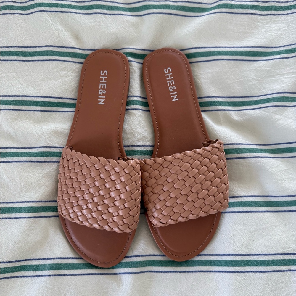 Women's Tan Woven Slide Sandals